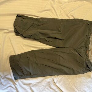 Orvis women’s Forest Green Cargo Pants